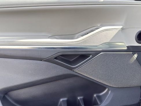 Used 2025 Lincoln Navigator Reserve image 27