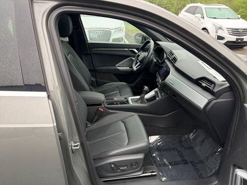Used 2021 Audi Q3 2.0T Premium w/ Convenience Package AWD/4WD image 28
