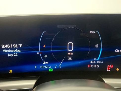 Used 2024 Cadillac Lyriq Luxury AWD/4WD image 57