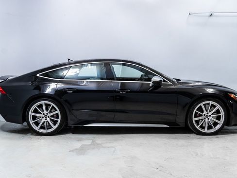 Used 2023 Audi RS 7 Sportback w/ RS 7 Executive Package image 8