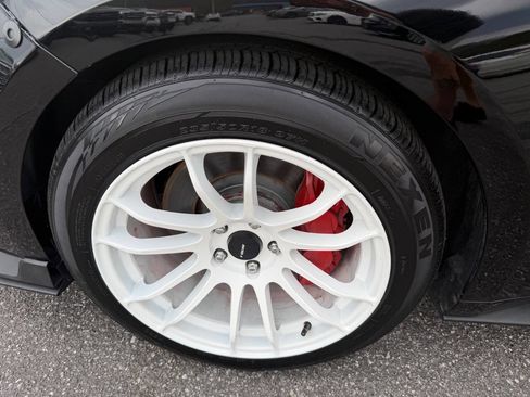 Used 2017 Ford Mustang GT image 21