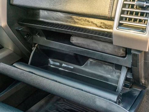 Used 2019 Ford F150 Platinum w/ Equipment Group 701A Luxury image 49