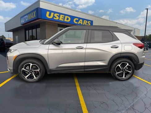 Used 2023 Chevrolet TrailBlazer RS w/ Sun and Liftgate Package FWD image 8