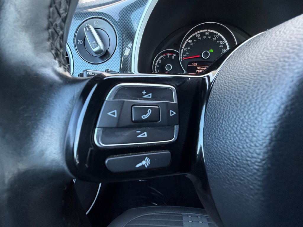Used 2014 Volkswagen Beetle R-Line FWD image 22