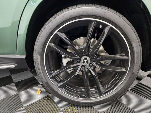 New 2026 Mercedes-Benz GLS 580 4MATIC image 22