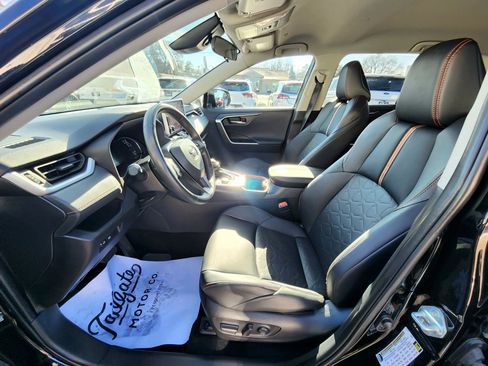 Used 2024 Toyota RAV4 Adventure image 15