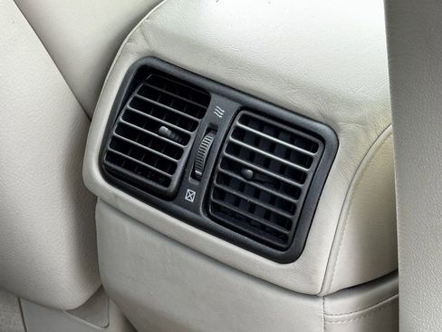 Used 2005 Lexus LS 430 image 19