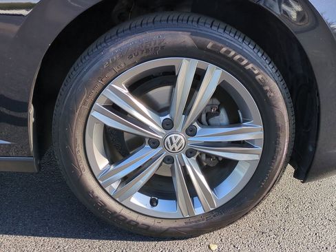 Used 2019 Volkswagen Jetta R-Line image 11