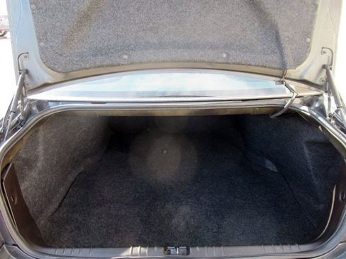 Used 2015 Chevrolet Impala LT w/ LT Sunroof Package image 10