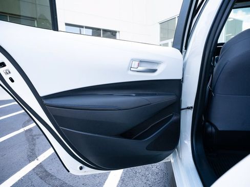 Used 2020 Toyota Corolla SE FWD image 40