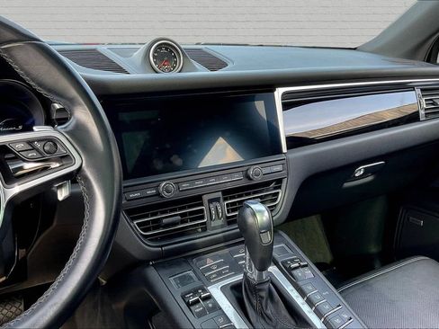 Used 2021 Porsche Macan S w/ Premium Package Plus AWD/4WD image 9