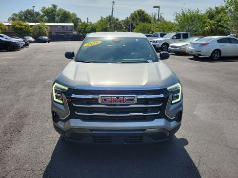 Used 2025 GMC Terrain Elevation FWD image 4