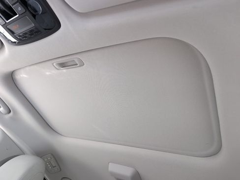 Used 2025 Kia Carnival SX Prestige FWD image 18