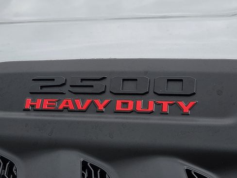 New 2026 RAM 2500 Tradesman AWD/4WD image 9