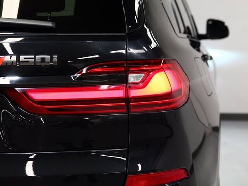 Used 2022 BMW X7 M50i w/ Executive Package image 13