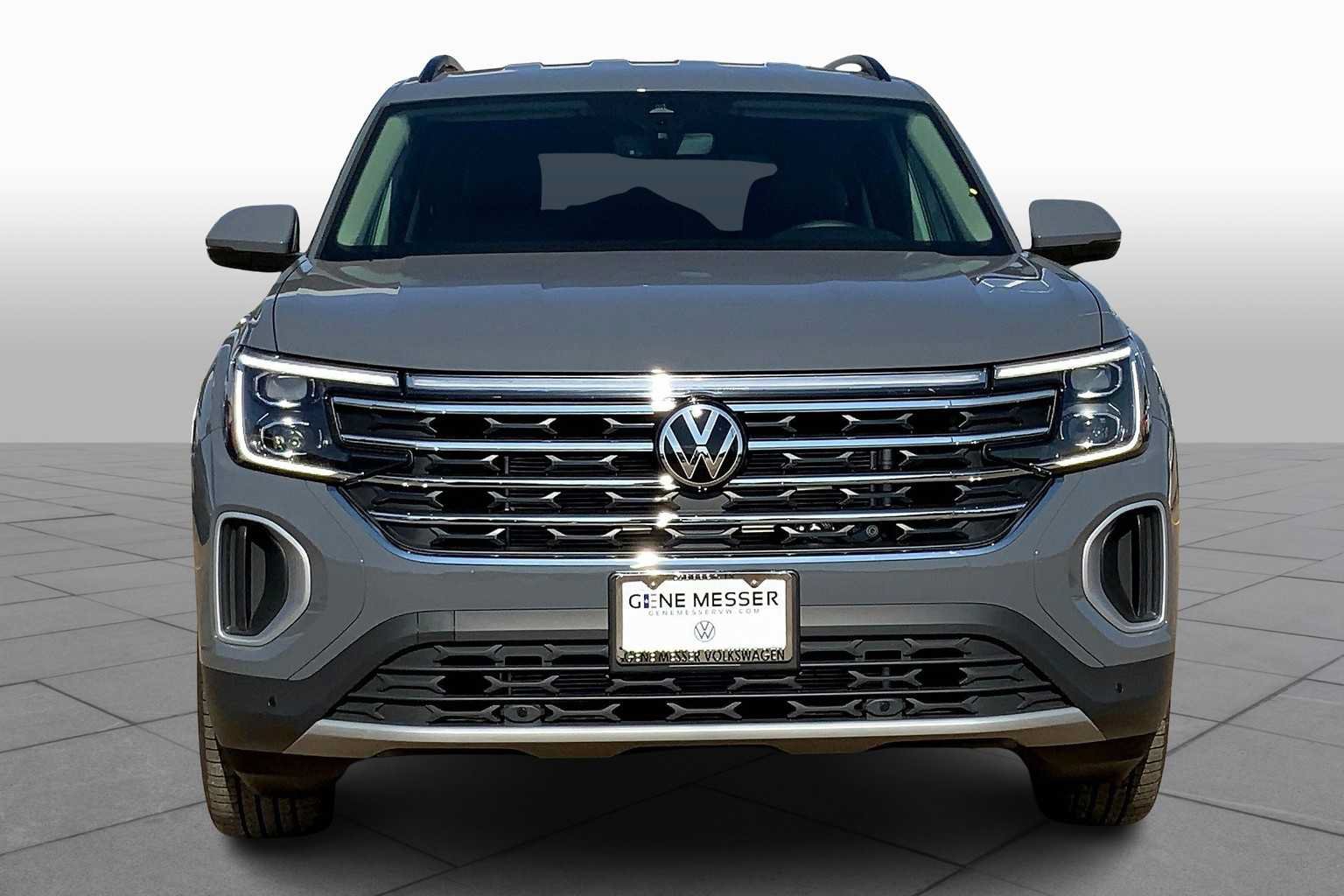 Used 2026 Volkswagen Atlas SE AWD/4WD image 3