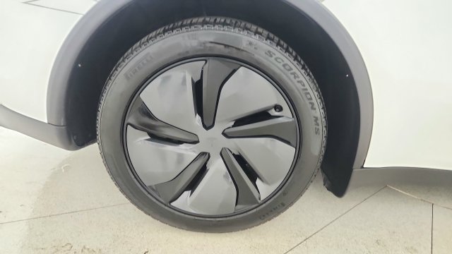 Used 2026 Tesla Model Y AWD image 73