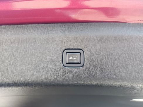 Used 2020 Buick Enclave Essence w/ Trailering Package, 5000 lbs. image 22