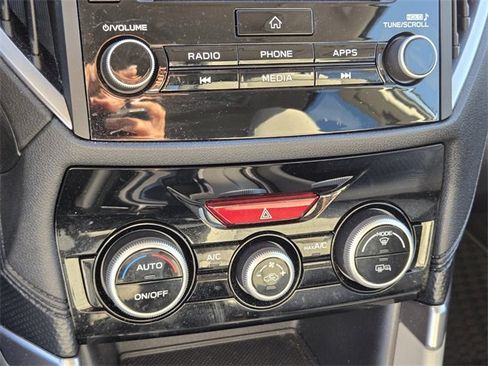 Used 2023 Subaru Forester Premium image 20