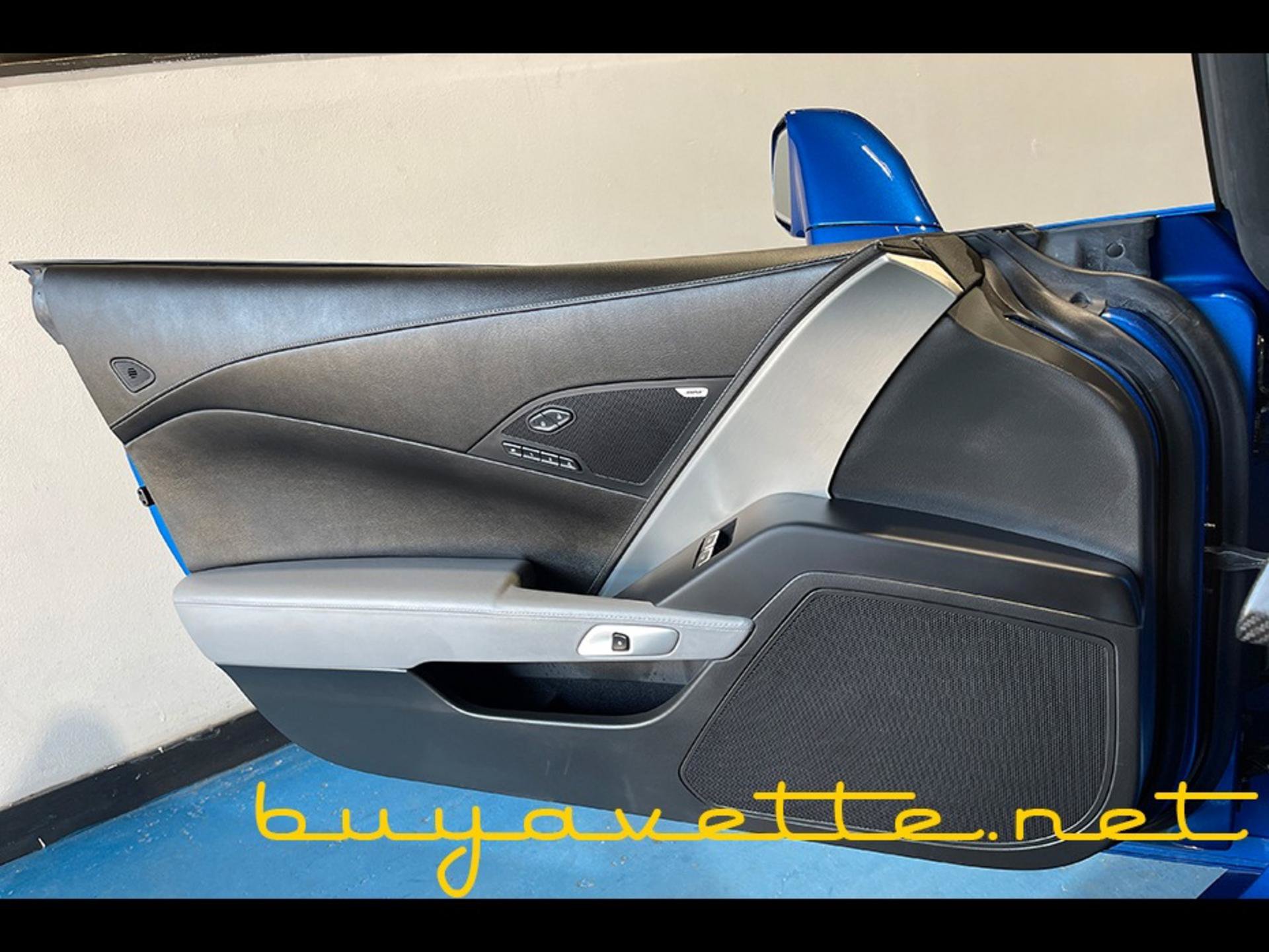 Used 2015 Chevrolet Corvette Stingray Coupe w/ 2LT Preferred Equipment Group RWD image 19