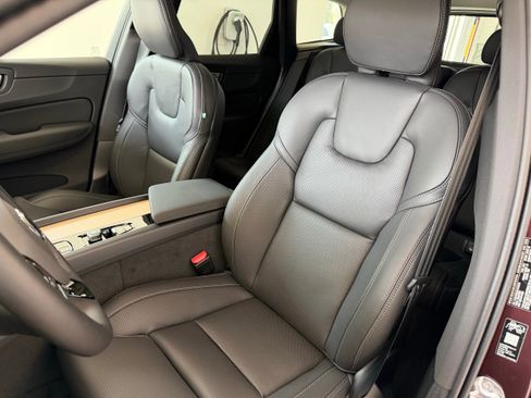 New 2026 Volvo XC60 B5 Ultra w/ Protection Package Premier AWD/4WD image 15