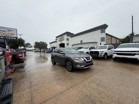 Used 2019 Nissan Rogue SL FWD image 44