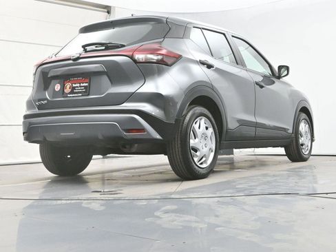Used 2023 Nissan Kicks S image 30