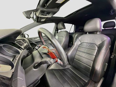 Used 2019 Volkswagen GTI SE w/ SE Experience Package FWD image 9