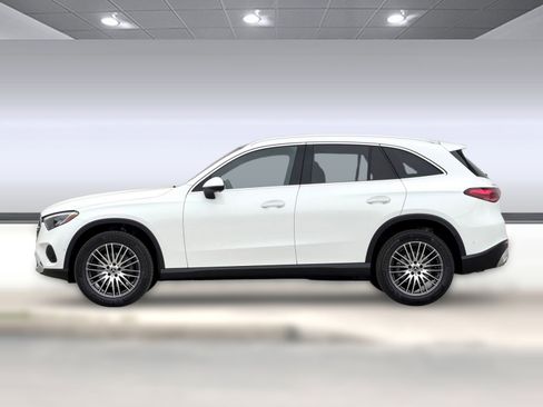 New 2026 Mercedes-Benz GLC 300 4MATIC image 2