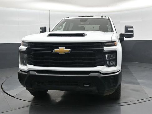 Used 2024 Chevrolet Silverado 2500 W/T w/ WT Convenience Package image 9