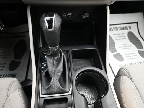 Used 2019 Hyundai Tucson SE w/ Cargo Package image 17