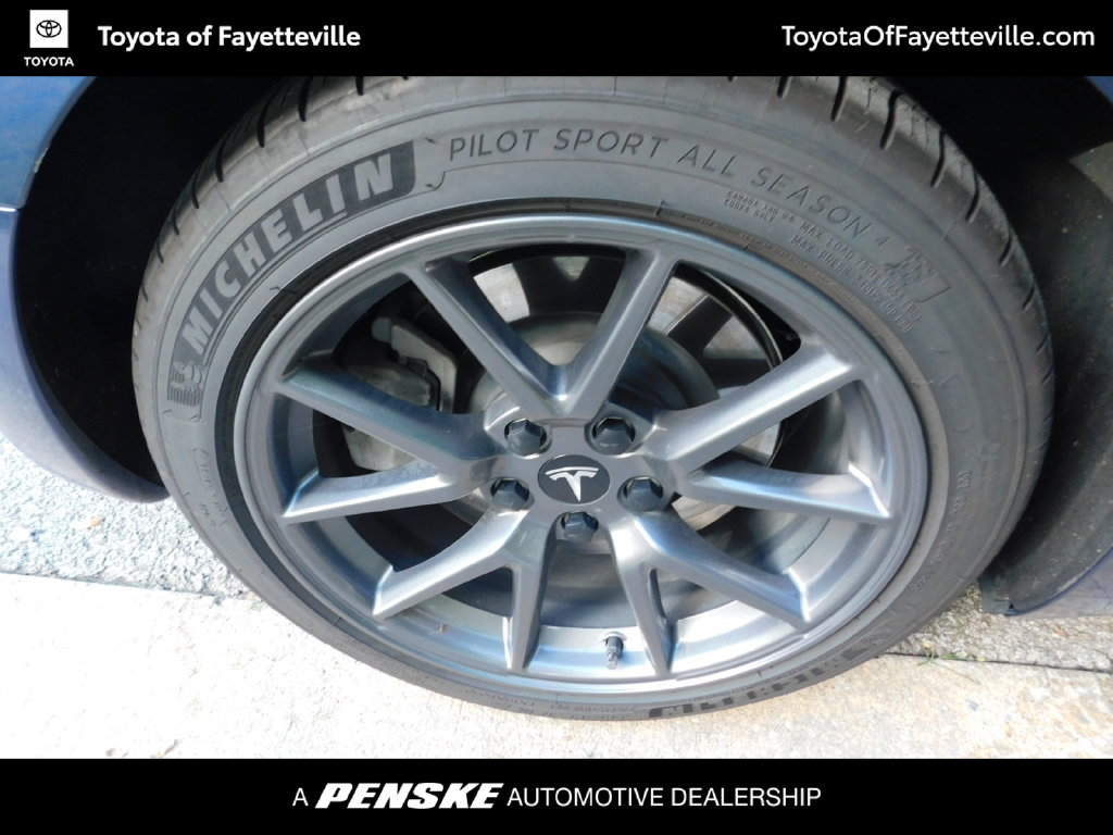 Used 2022 Tesla Model 3 Long Range AWD/4WD image 8