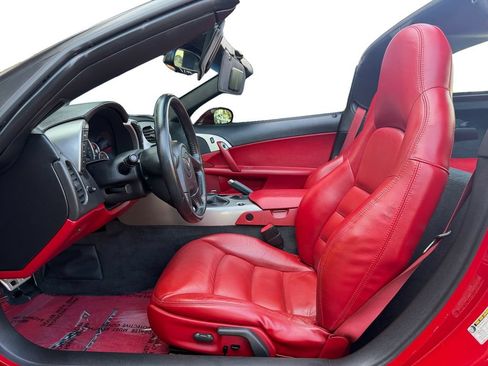 Used 2005 Chevrolet Corvette Coupe w/ Preferred Equipment Group RWD image 10