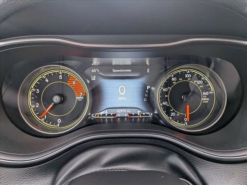 Used 2021 Jeep Cherokee Limited w/ Elite Package image 12