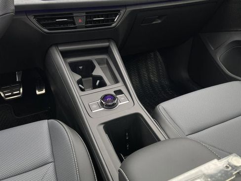 New 2026 Volkswagen Tiguan SE R-Line image 18