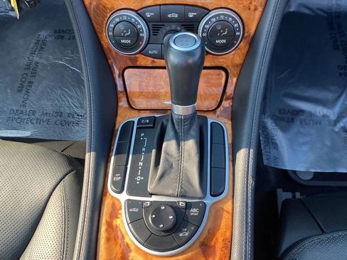 Used 2009 Mercedes-Benz SL 550 SL 550 Roadster 2D image 16