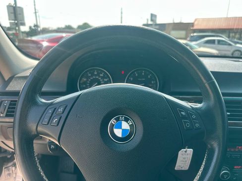 Used 2011 BMW 328i xDrive Sedan AWD/4WD image 11