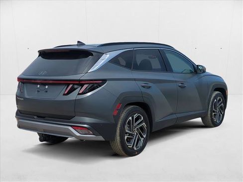 New 2025 Hyundai Tucson Limited FWD image 5