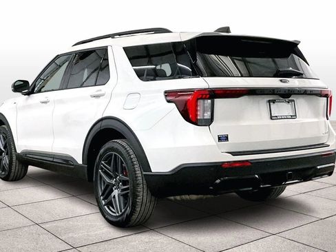 New 2026 Ford Explorer ST-Line w/ ST-Line Street Pack image 10