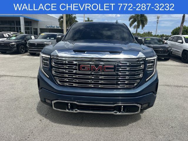 Used 2025 GMC Sierra 1500 Denali w/ Technology Package AWD/4WD image 2