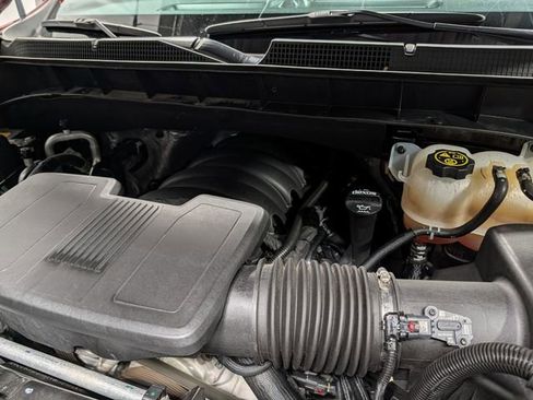 Used 2021 Chevrolet Silverado 1500 RST AWD/4WD image 28