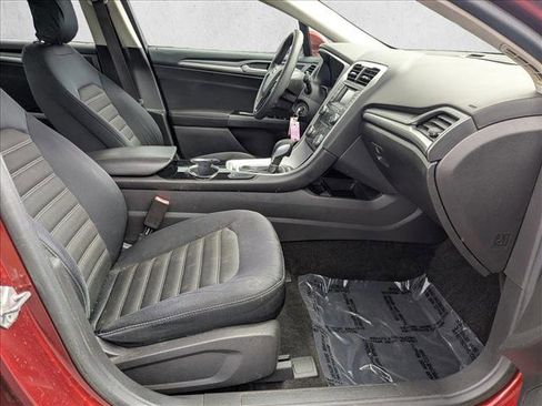 Used 2014 Ford Fusion SE FWD image 17