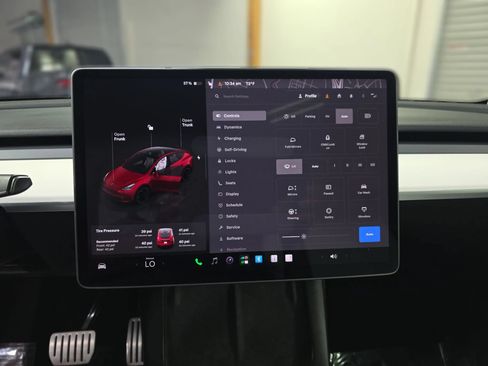 Used 2023 Tesla Model Y Performance AWD/4WD image 33