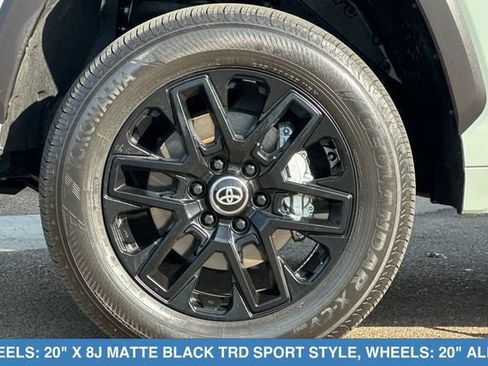 Used 2025 Toyota Tundra Limited AWD/4WD image 27
