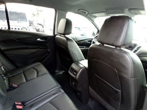Used 2021 Chevrolet Equinox Premier image 18