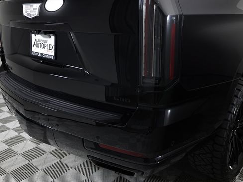 Used 2026 Cadillac Escalade Sport w/ LPO, ONYX Package AWD/4WD image 45