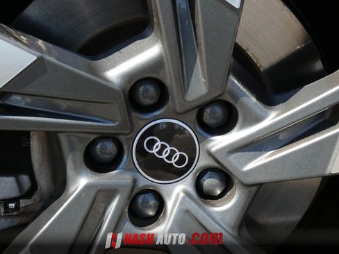 Used 2021 Audi e-tron Premium w/ Convenience Plus Package AWD/4WD image 21
