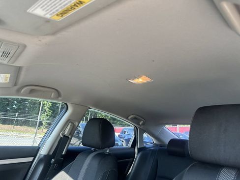 Used 2020 Honda Civic LX image 32