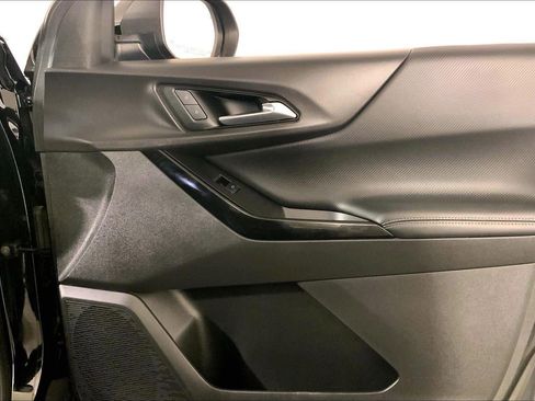 Used 2025 Chevrolet Equinox LT image 25