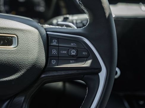 New 2026 Jeep Grand Cherokee L 4WD image 35